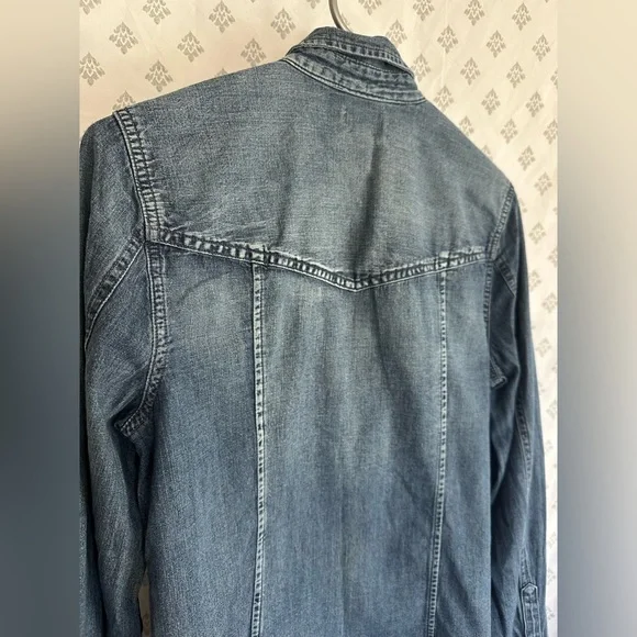 J. Crew Denim Chambray Button Down Shirt with Pearl Snaps - Picture 12 of 13